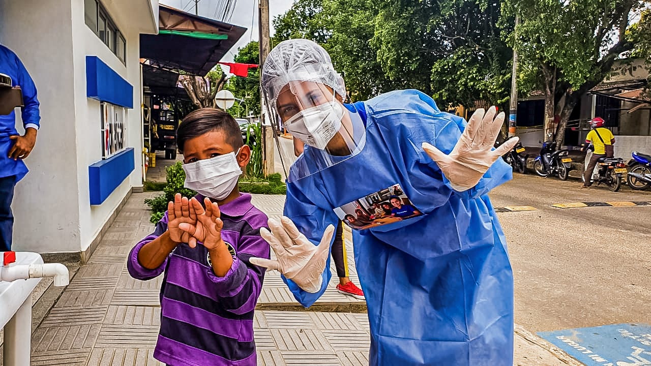 Colombia health worker