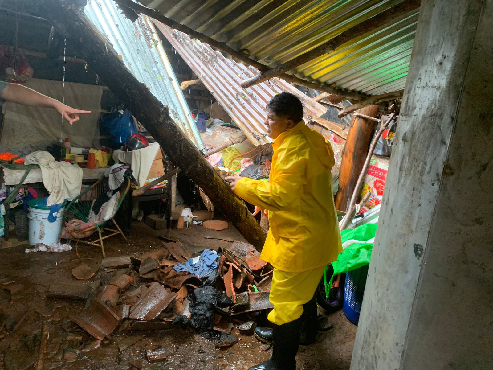 Building collapse in El Salvador due to Tropical Storm Alberto