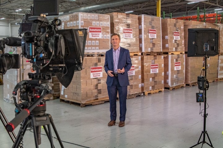 Tony Goldwyn co-hosts the Americares Airlift Benefit Livestream. Photos courtesy of Americares.