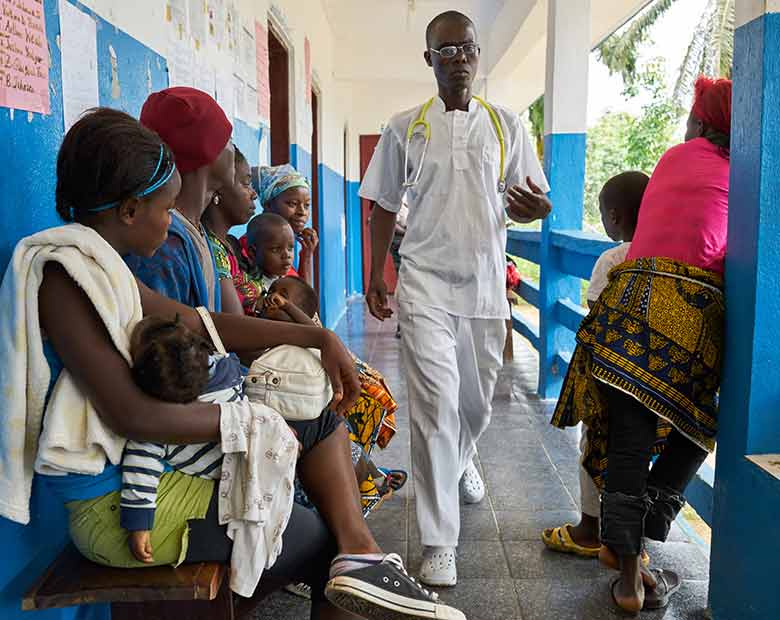 After major disasters, Americares invests in stronger clinic walls and roofs to protect patients and staff along with basic equipment and the necessary training to meet the challenges of the next disaster. 